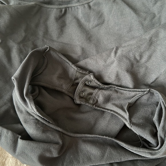 Skims Light Essential Scoop Neck Bodysuit - Picture 4 of 4